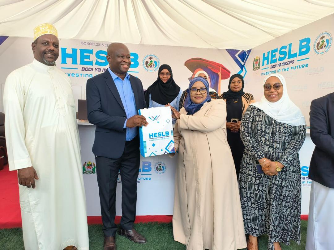 HESLB, Wadau watoa elimu Pemba