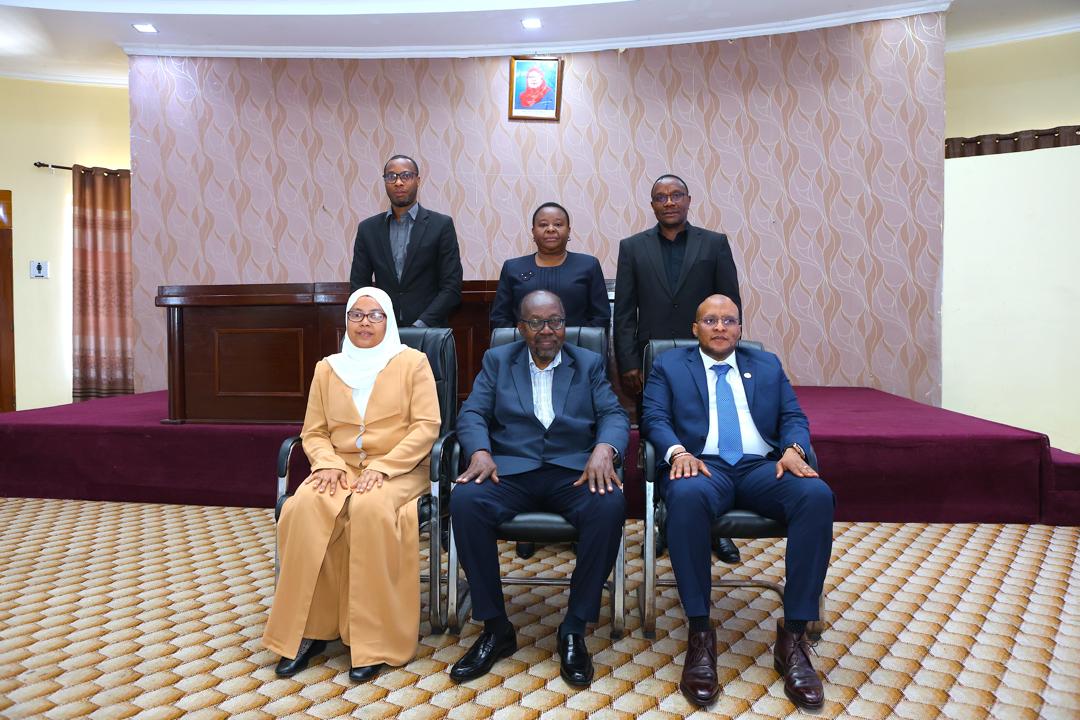 Dkt. Kiwia Aishukuru Bodi ya Wakurugenzi ya HESLB Inayomaliza Muda Wake